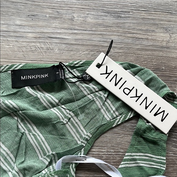 Green Striped Sleeveless Romper - Picture 4 of 8